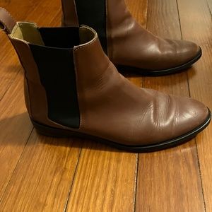 Everlane Modern Chelsea Boot